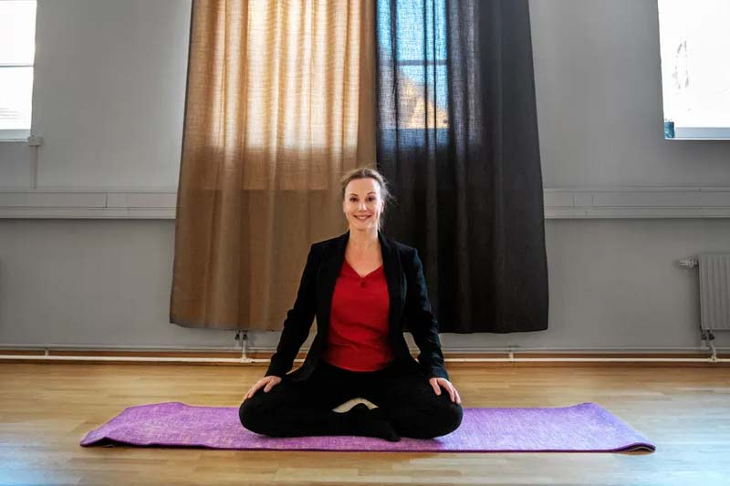 Psykiatern och forskaren Karin Ekdahl har arbetat med meditation som stressreducering i många år. Foto: Eva Tedesjö